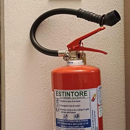 Mansarda Luminosa Lägenhet *